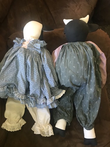 Country Cows Farmhouse Handmade Crafts Vintage Set If 2