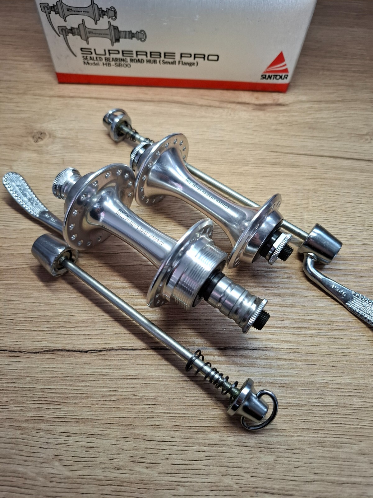 Retro Parts NIB NOS Suntour Superbe Pro Hub Set - Front and Retro Parts NIB NOS Suntour Superbe Pro Hub Set - Front and