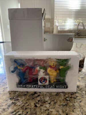 Grateful Dead Dancing Bears San Francisco Giants Statue SGA '11 NIB