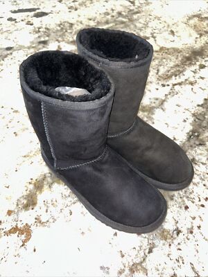 UGG Australia Women's 3/4 Black Boots, Size 6 Genuine Leather