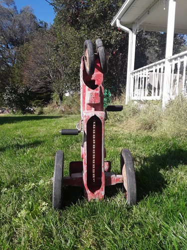 1949 ESKA open grill farmall H pedal tractor