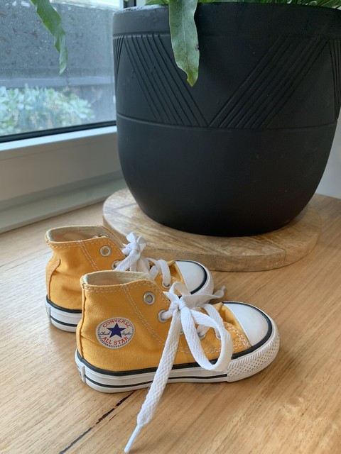 baby converse size 5