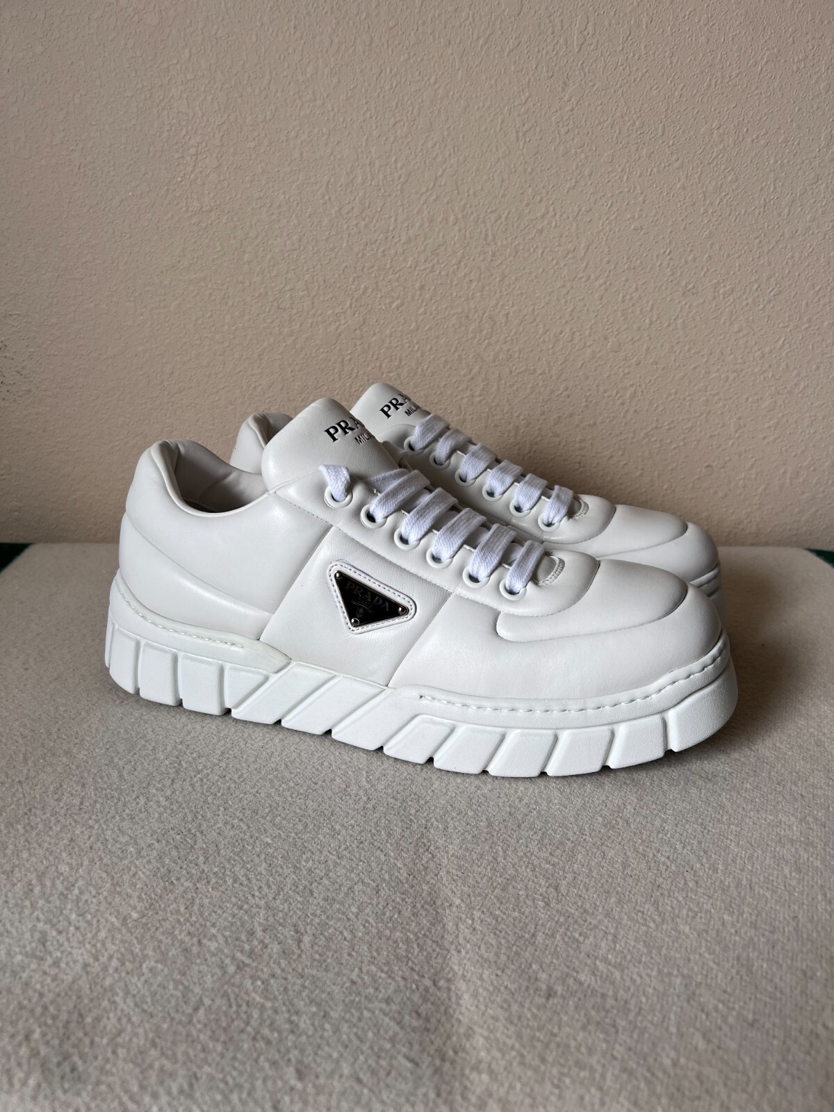 スニーカー PRADA White Napa leather sneakers (2EE394FG000Y5T F0964) White Downtown Bold leather sneakers | PRADA