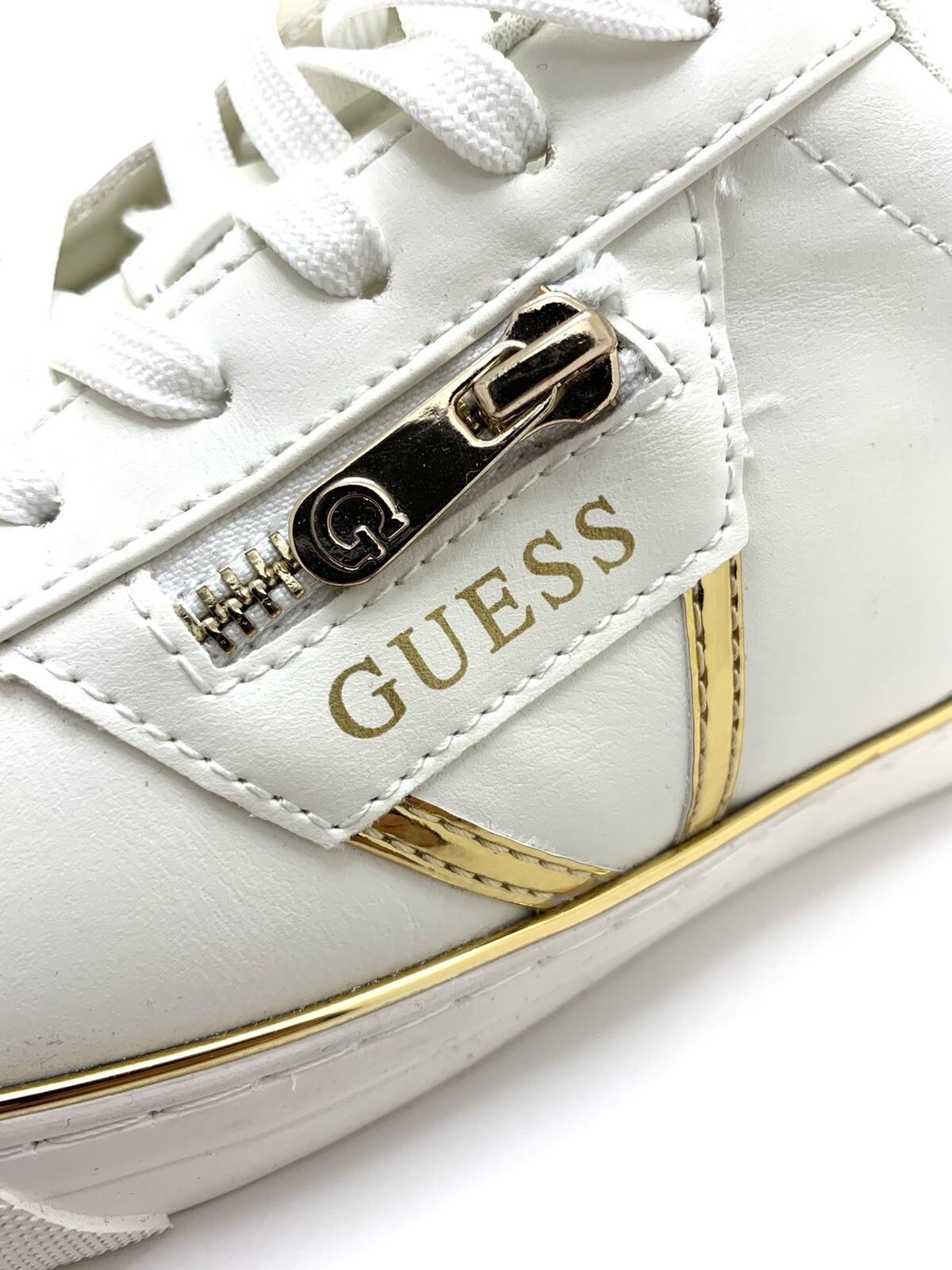 guess low sneaker