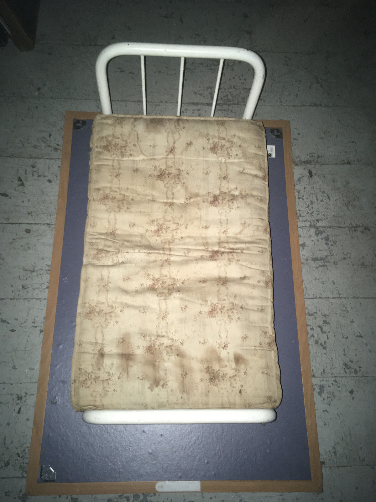 And Mattress Doll Salesman Sample Display