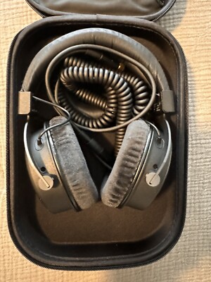 Beyerdynamic DT 1770 PRO Studio Headphones