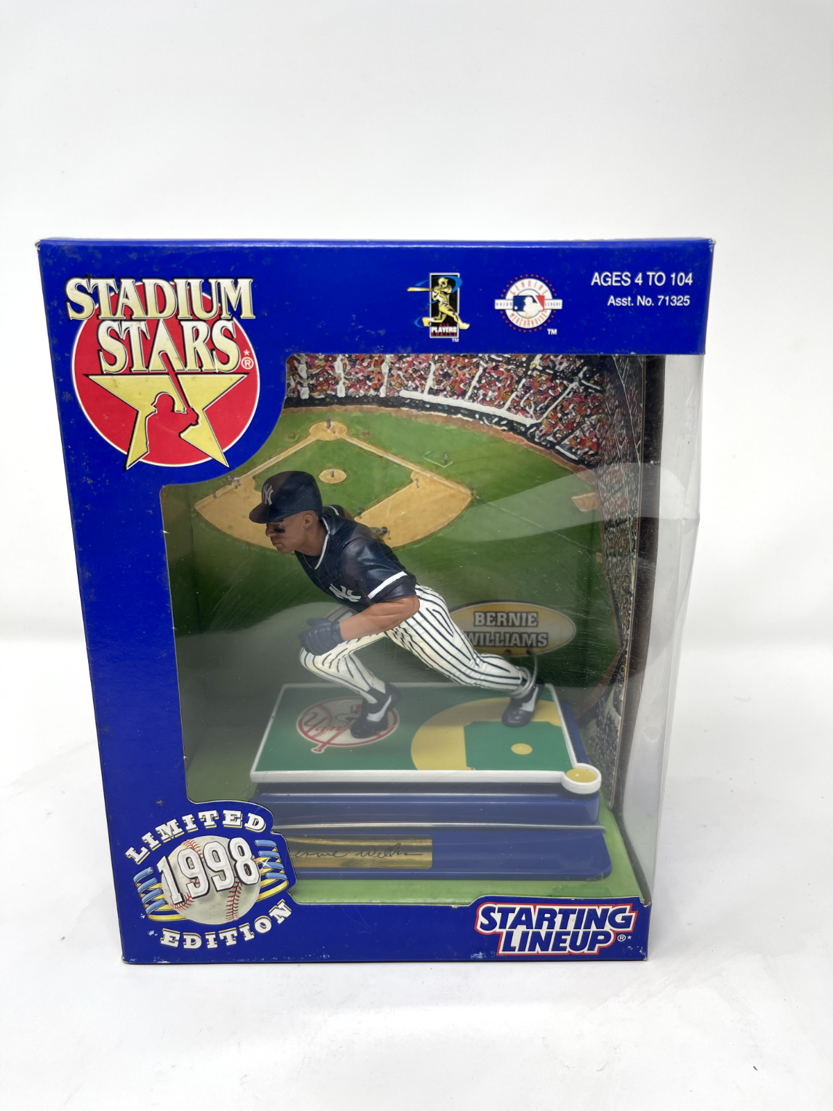 1998 STARTING LINEUP STADIUM STARS BERNIE WILLIAMS NEW YORK 1998 STARTING LINEUP STADIUM STARS BERNIE WILLIAMS NEW YORK