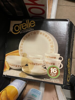 Vtg Corelle Livingware By Corning Spring Blossom Green 16-Pc Crazy Daisy