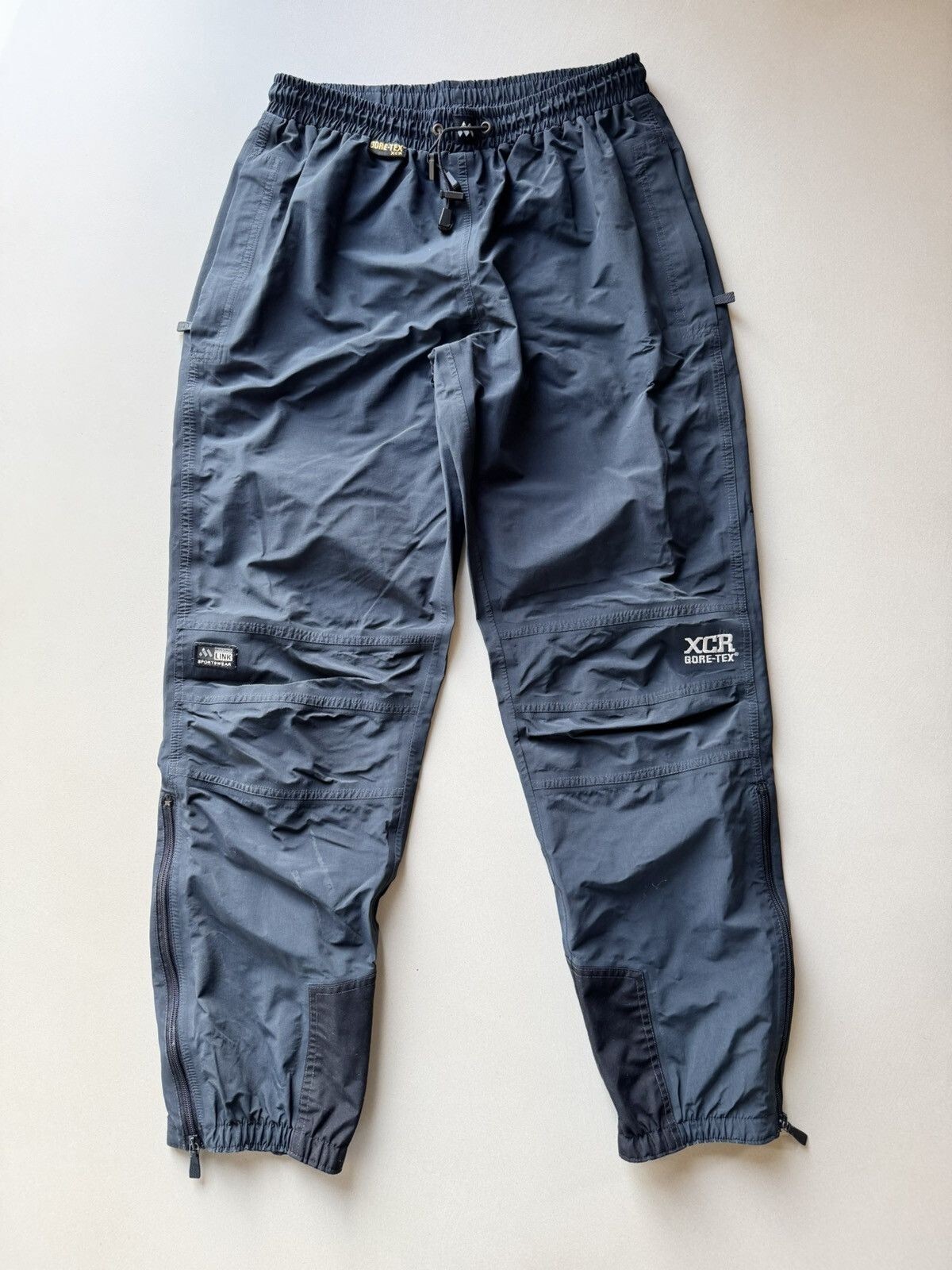 Acy for WAKE. TRACK PANTS