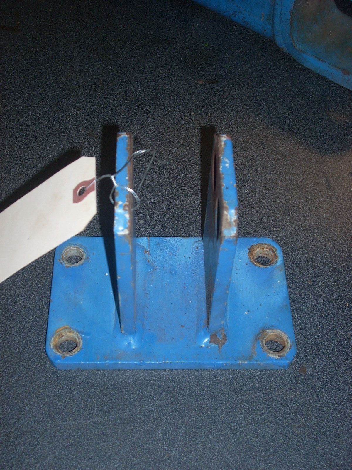 Ford 1715 Tractor Three Point Top Link Bracket, SBA370301120