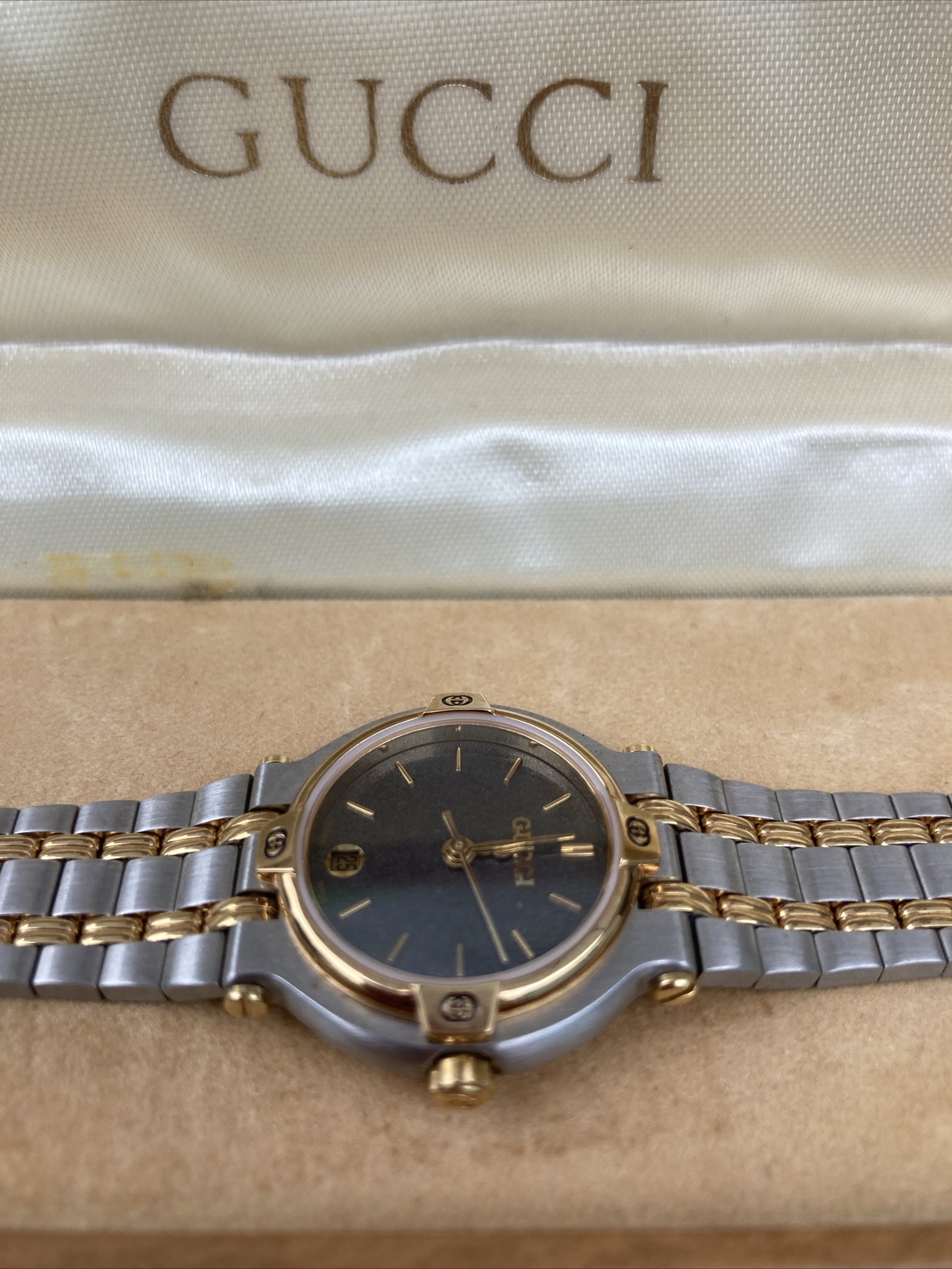 Gucci Womens Watch 9000L, Two Tone 