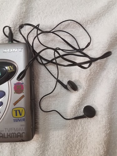 VTG Tested Working Sony WALKMAN WM-FX277 TV / AM / FM Stereo Mega Bass Cassette