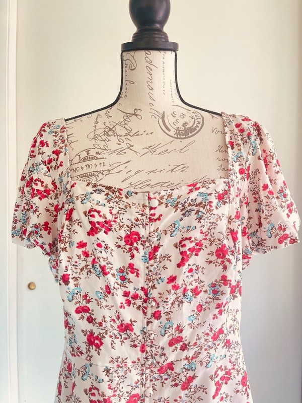Torrid Floral Dew Peplum Washable Challis Puff Short Sleeve Top Size 00 (M/L 10)