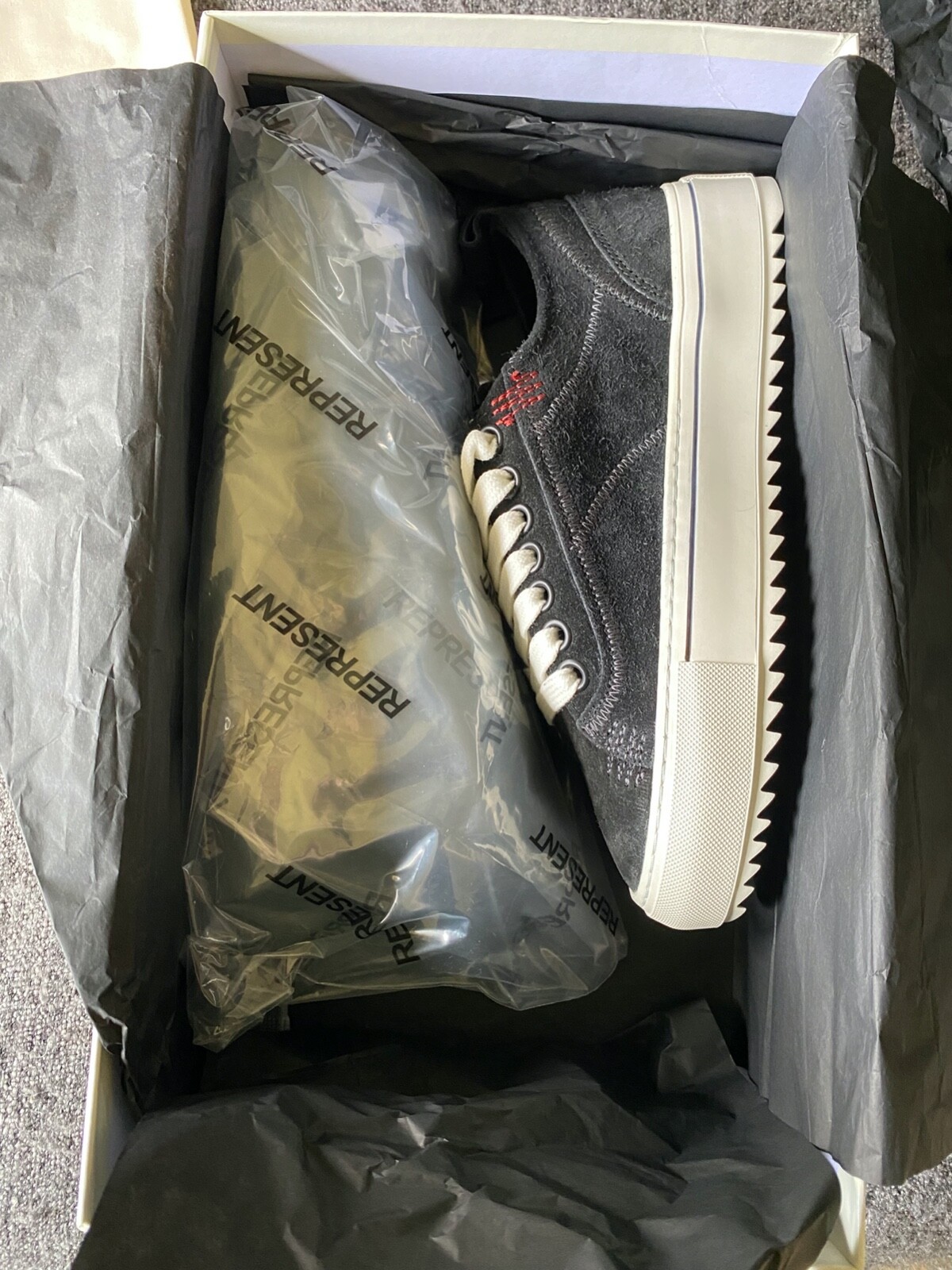 REPRESENT New Alpha ロートップスニーカー Represent Alpha Low Black Suede EU 40 US Size 7 | eBay