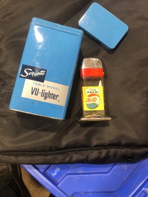 Scripto VU Table Lighter Tome Pepsi Cola Spanish  Advertising W Orig.Tin C1950 s