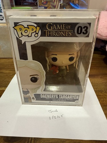 03 Daenerys Targaryen mit rotem Drachen (fehlerhafte Produktion)