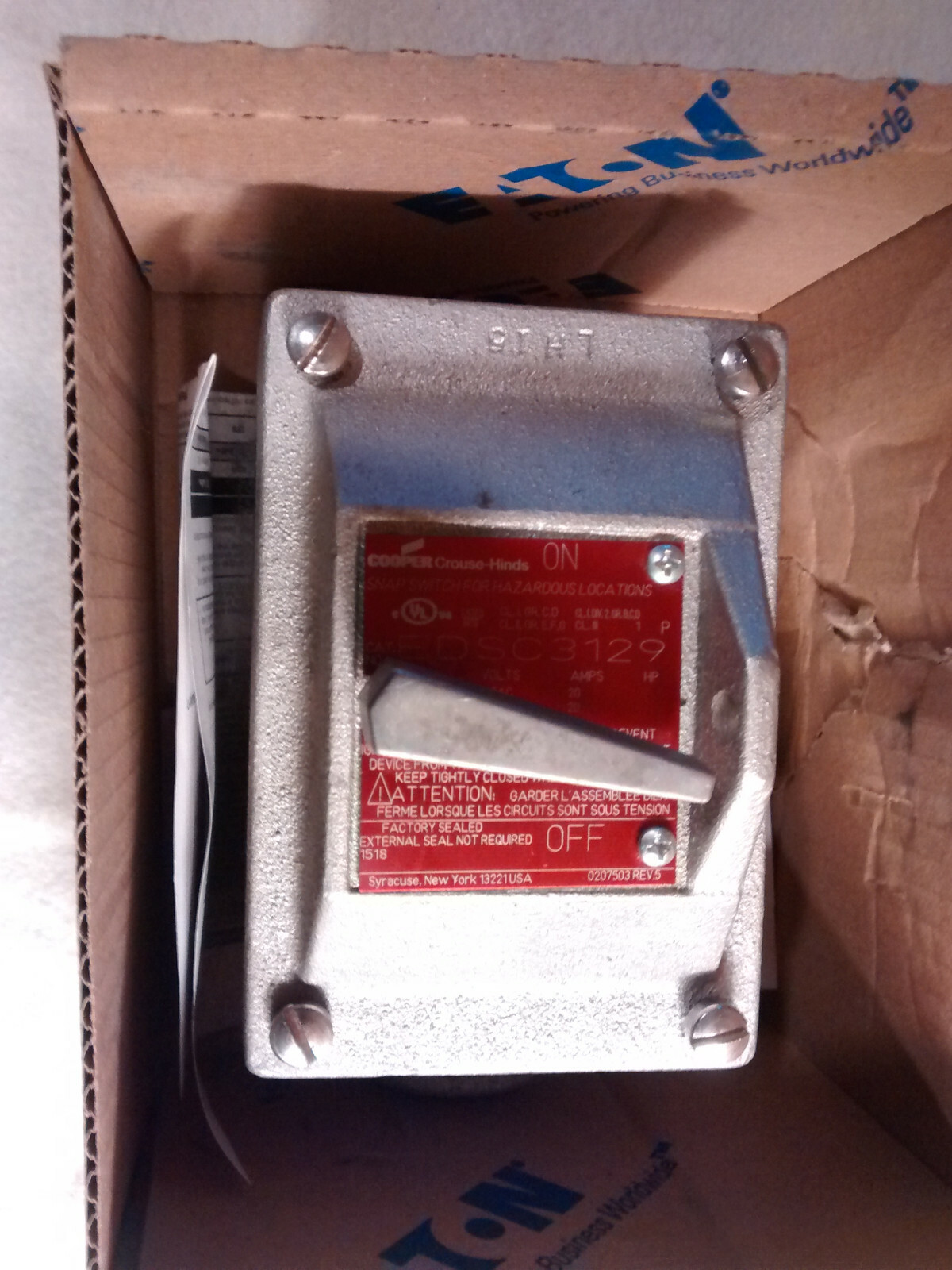 Eaton Crouse-Hinds EDS3130 Explosion Proof General use 3-Way Snap