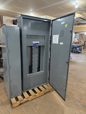 Square D HCM I-Line Panelboard 225A 480V 3PH 3W MCB 42 Circuit 3R Outdoor Encl
