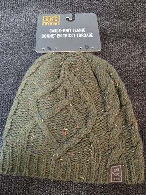 SHE Outdoor Cable Knit Beanie - Green New with Tags Bass Pro Cabelas