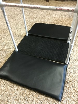 Accessory. Grooming mats. Single or Pair