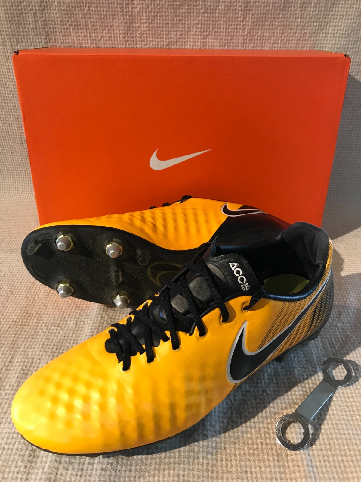 010 スポーツ NIKE マジスタ ACC トップモデル イタリア製 FG