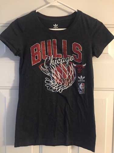 Chicago Bulls Adidas Vintage Shirt Size Adult Women’s Small NBA