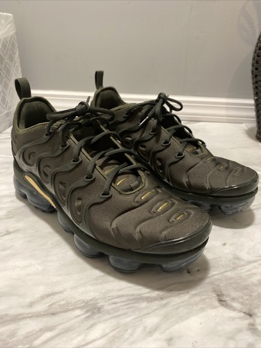 vapormax plus khaki cargo