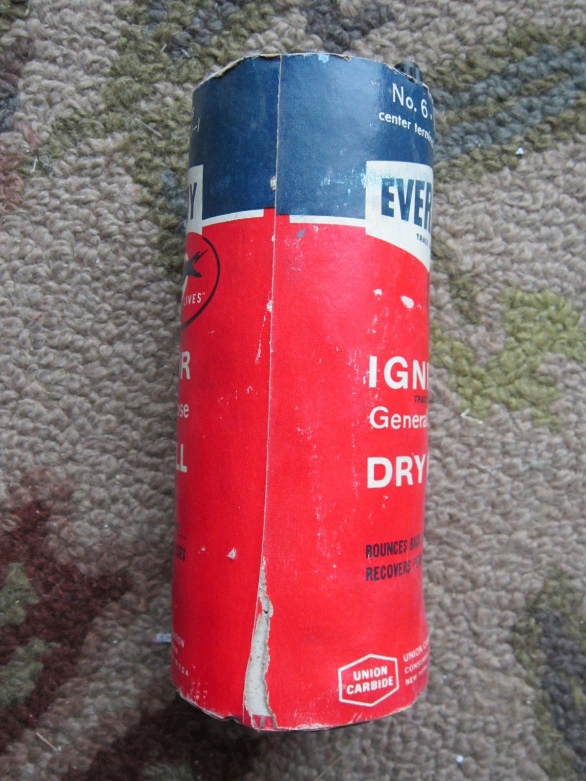 Vintage Eveready Dry Cell Ignitor Battery No 6 1 1/2V Nine Lives Cat Logo