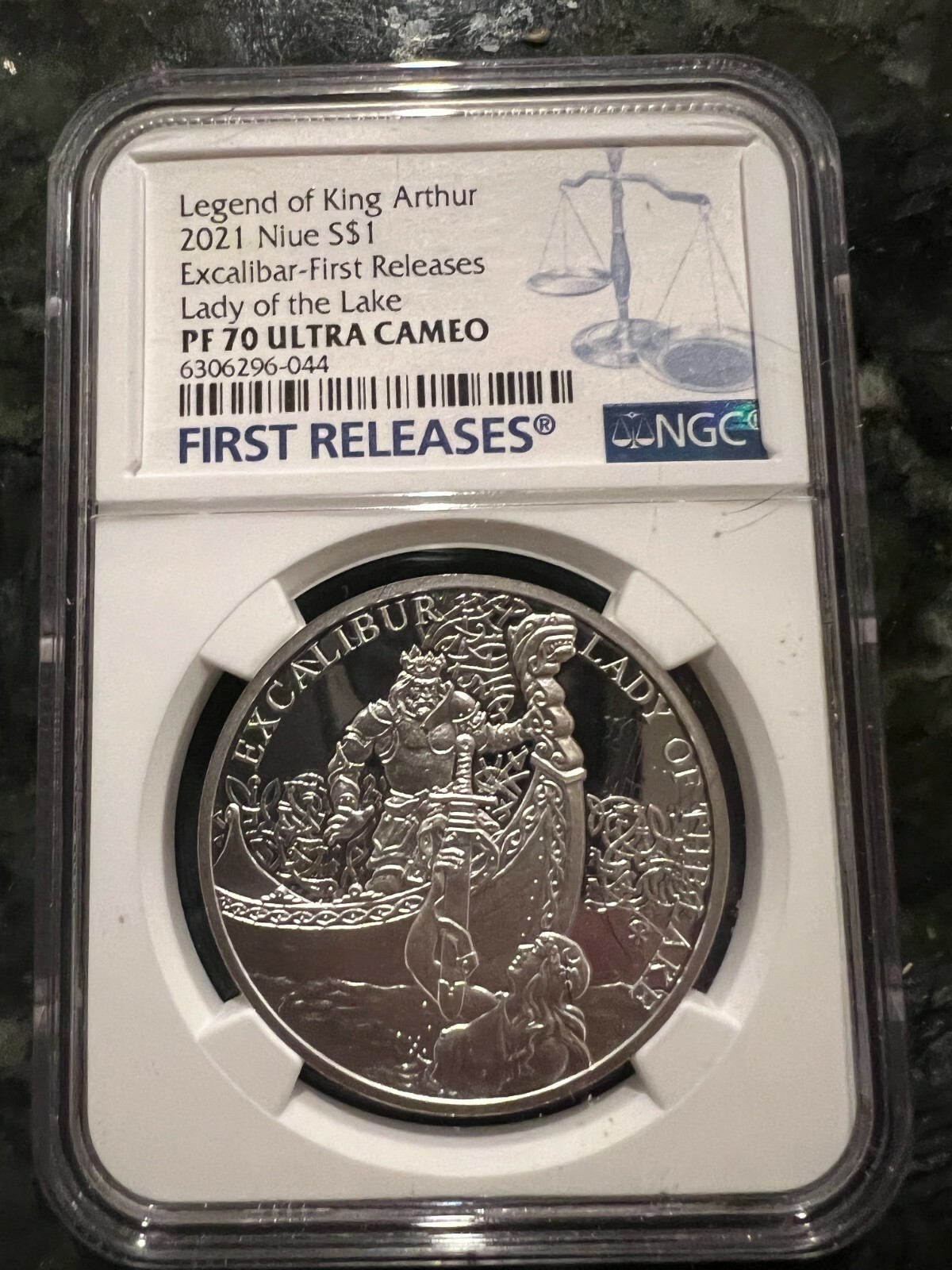 極東の大型銀貨 Silver Crowns of the Far East 極東の大型銀貨