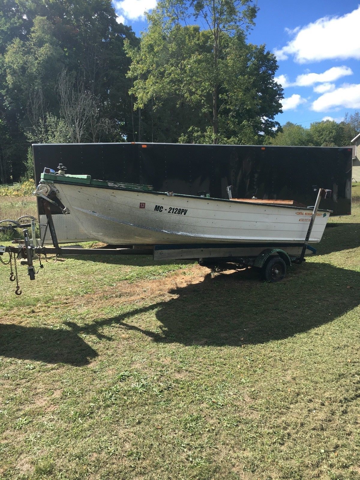 1969 Starcraft Fishing Boat w Trailer, Cadillac MI | No Fees & No Reserve