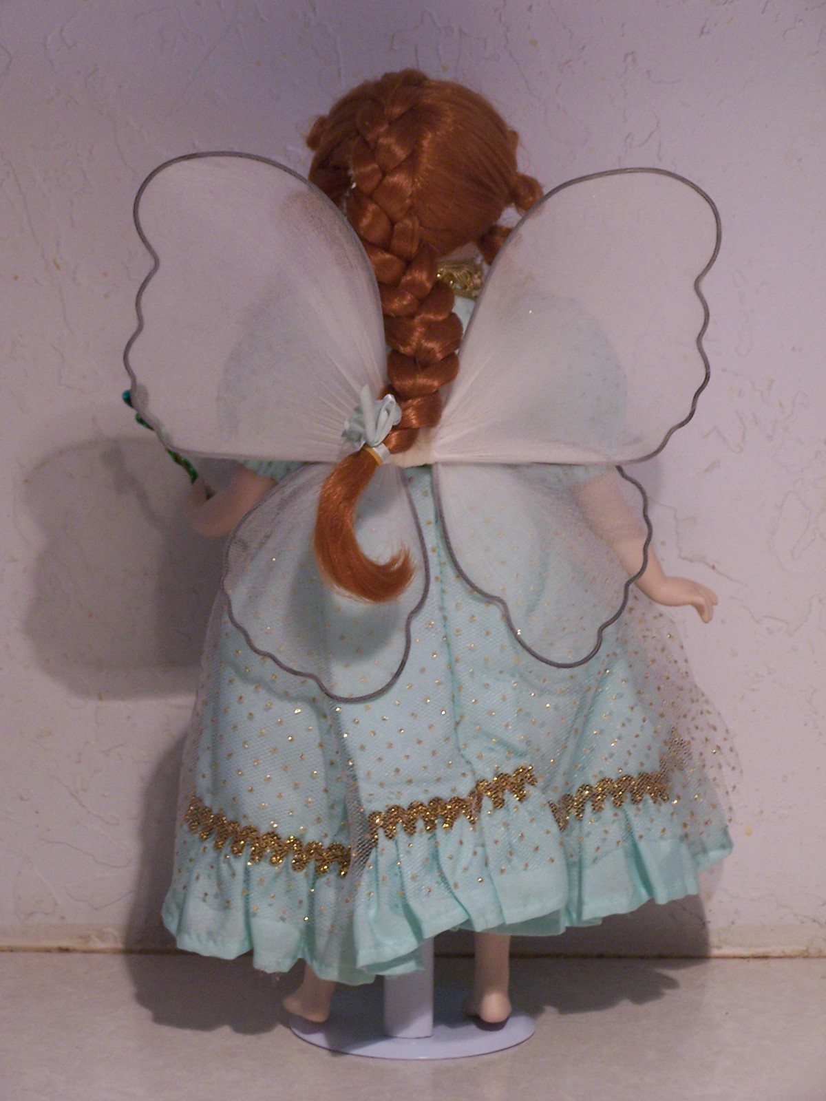 TREASURY COLLECTION PARADISE GALLERIES PORCELAIN DOLL SHANNON 14 INCH--BRAND NEW