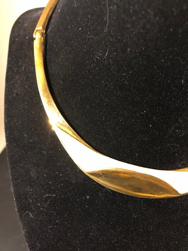 Signed LANVIN PARIS vintage Choker necklace gold Plated White Enamel Modernist