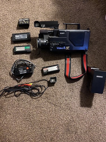 SONY CCD-V8AF VIDEO 8 VIDEO 8 PLAYER VCR RECORDER AND