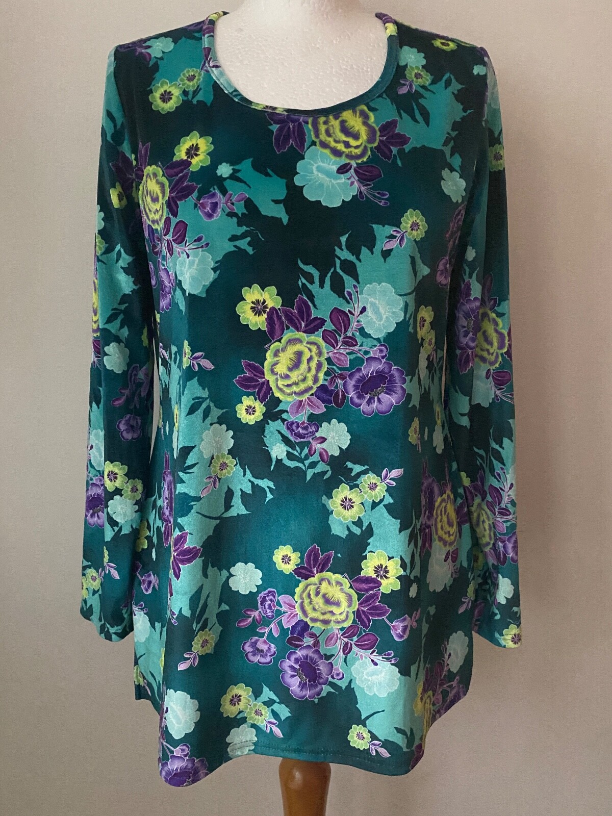 Michele Hope Velvet Tunic Top  10 / 12, 14 / 16. Green, Blue, Purple and Grey - Picture 2 of 12