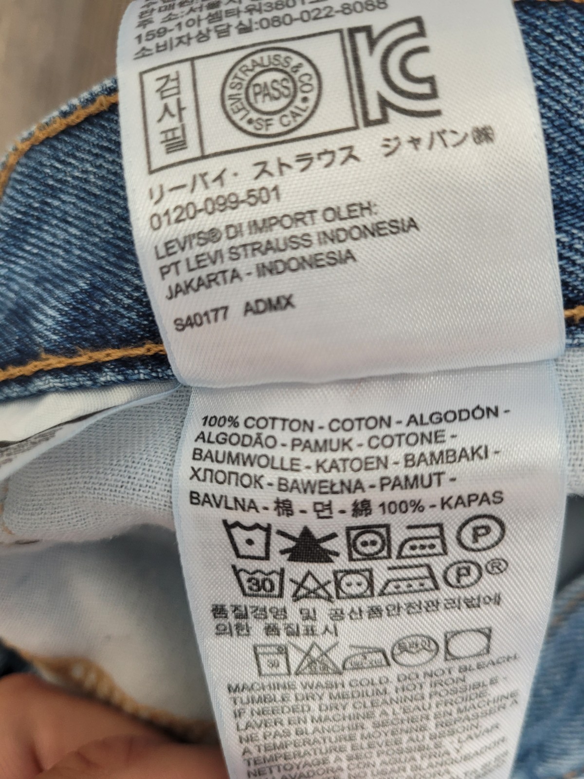 Levi's 550 Medium Wash Cotton Jeans Size 36x32 Classic Cowboy Relaxed Fit