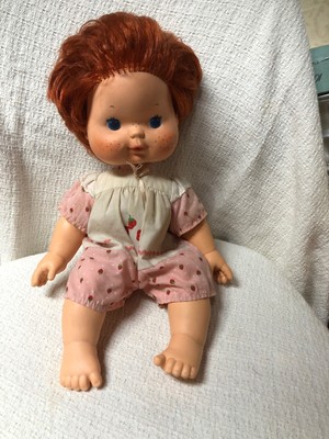 strawberry shortcake doll that blows kisses