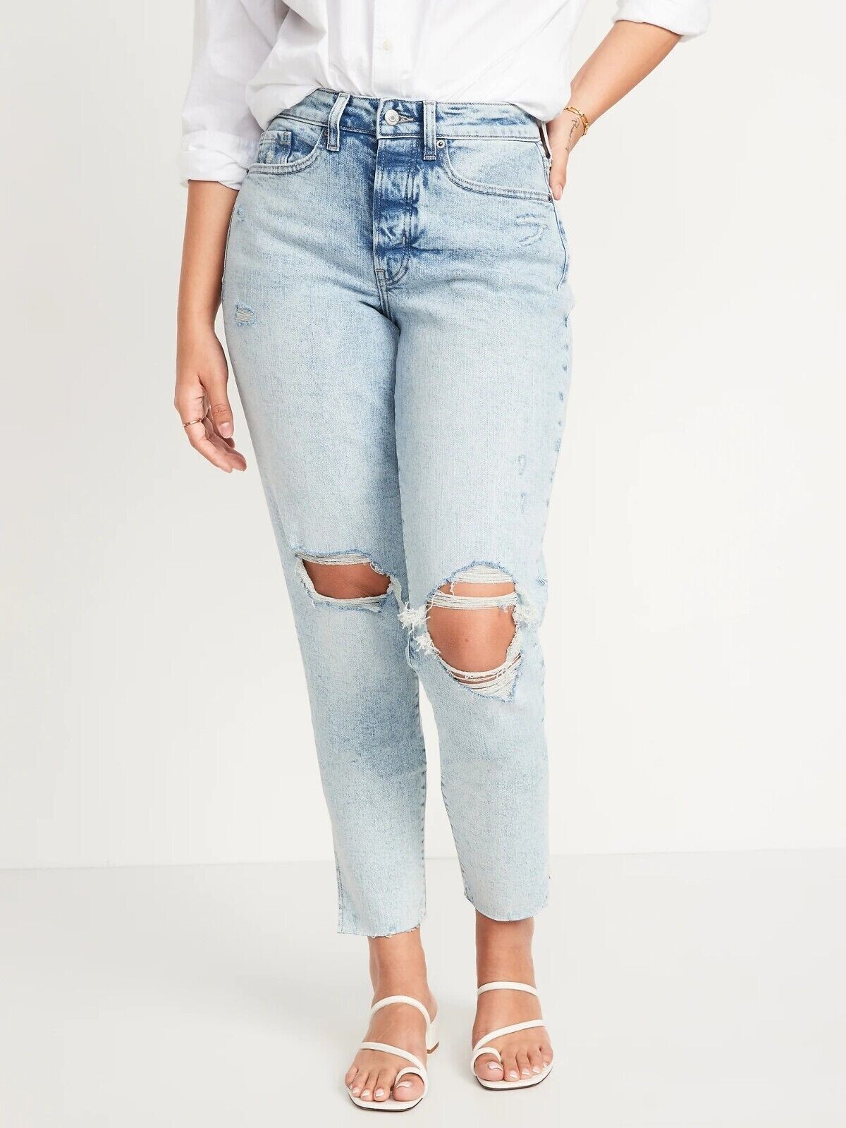 

Женские рваные джинсы до щиколотки Old Navy с высокой талией и пуговицами Laine 16