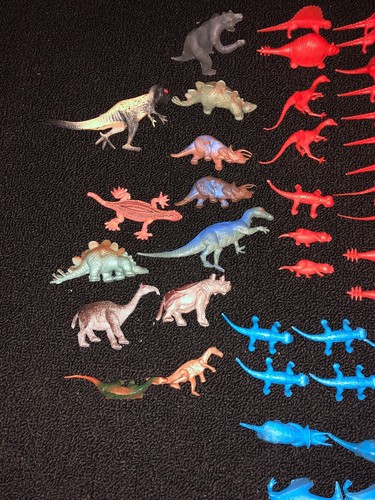 69 Vintage 1960-70s Marx MPC dinosaurs prehistoric animals Play Set toy Figures