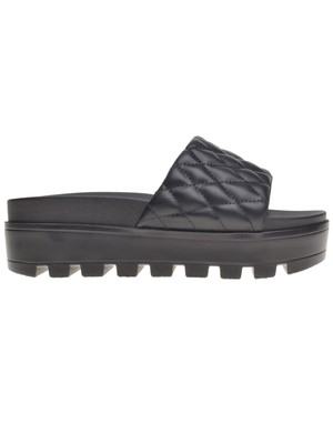 

WILD PAIR Женские черные стеганые сандалии без шнуровки на платформе 1-1/2 дюйма на танкетке, 9 м, Черный, 10012636700