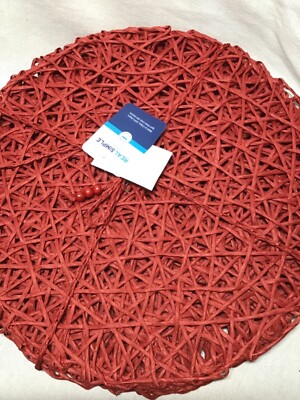 REAL SIMPLE PLACEMATS (8) RED 15 INCH ROUND 100% PAPER NIP