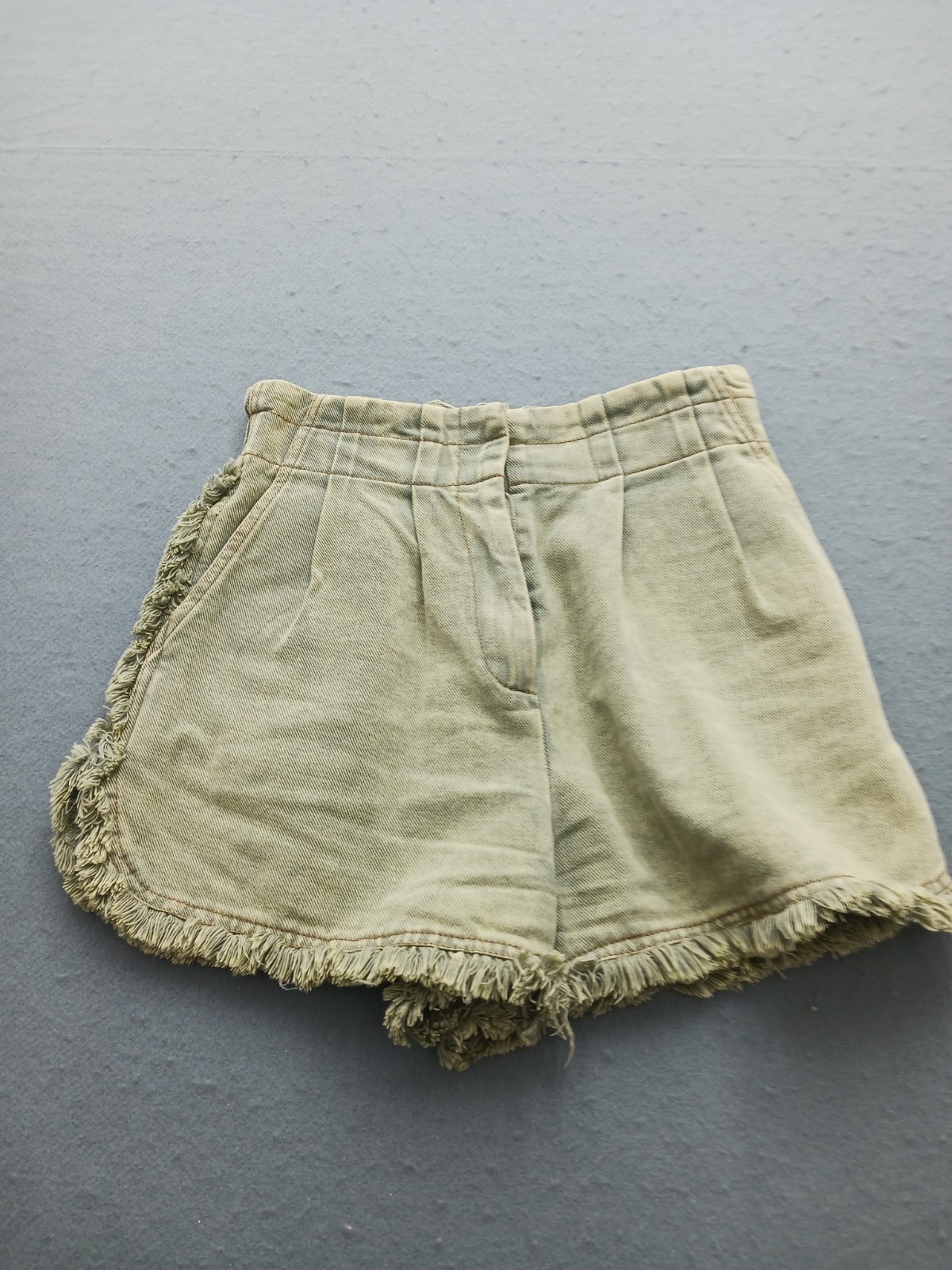 Vici Women's Shorts Size S High Waisted Tan Twill Regular Rise