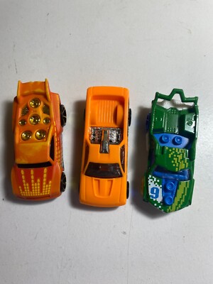 Hot Wheels Bassline Fig Rig Bedlam Custom Race Truck Orange & Green Lot of 3