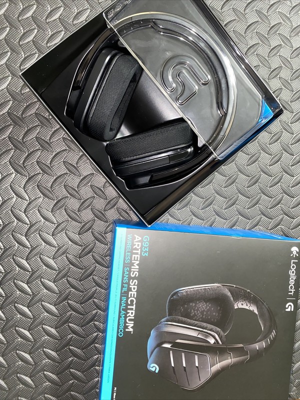 logitech g933 artemis spectrum ps4