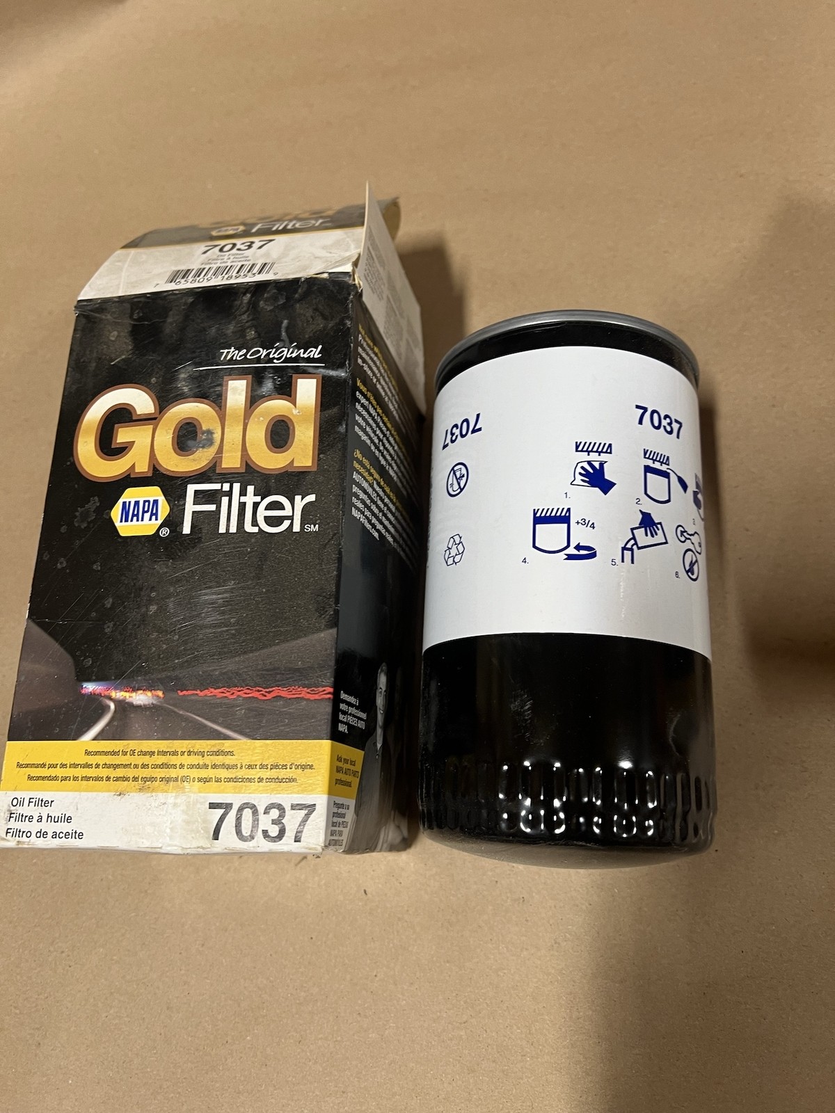 New NOS NAPA Oil Filter 7037