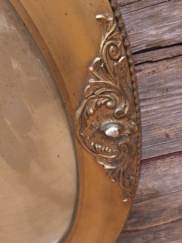 Antique Oval Frame With Convex Glass:: 17x 24 Frame And 12x 19 Picture