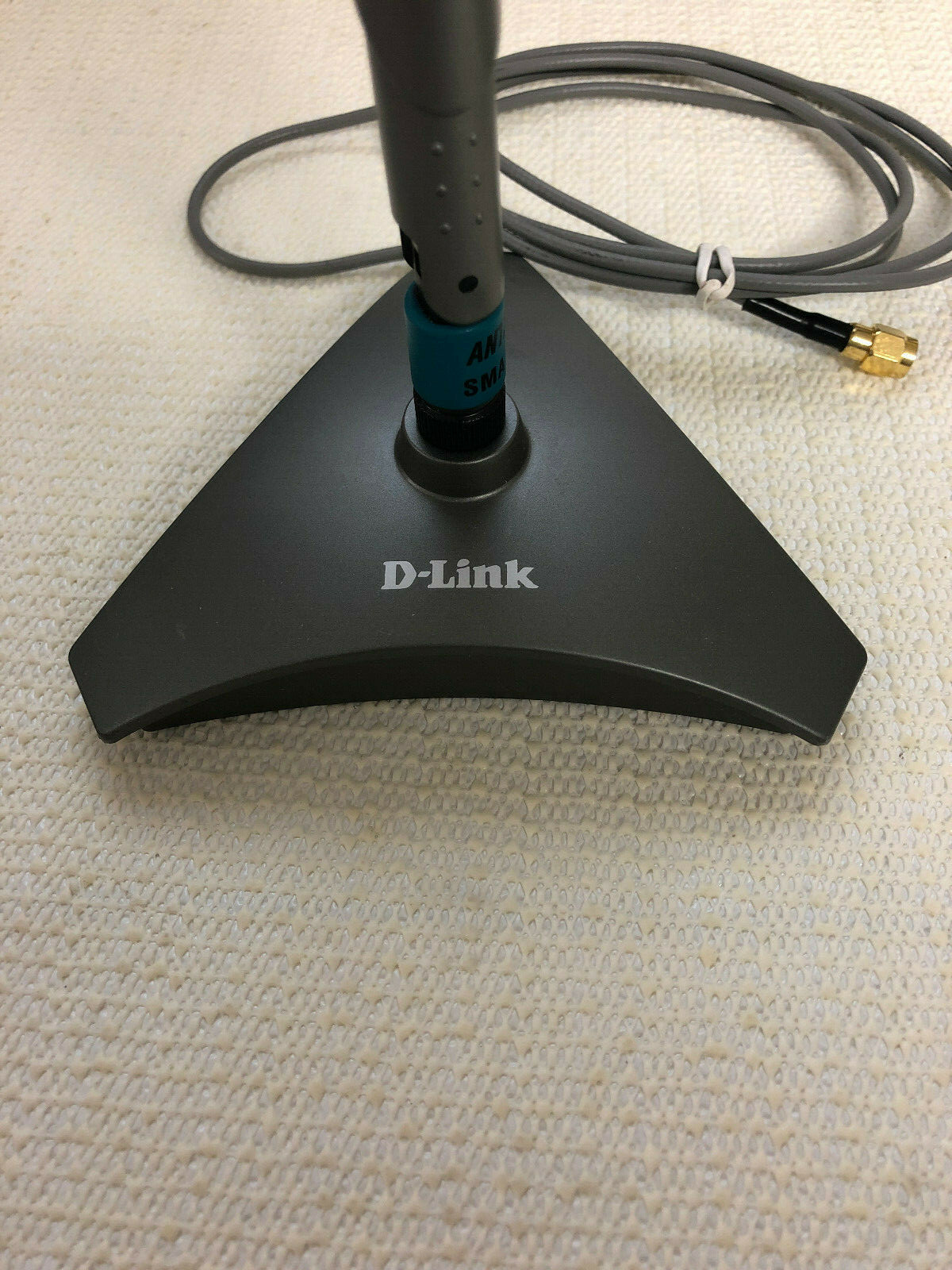 Lot of 2: D-Link ANT24-0700 2.4 GHz Omni-Directional 7 dBi Indoor Antenna