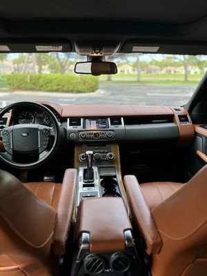 image 4 of interior