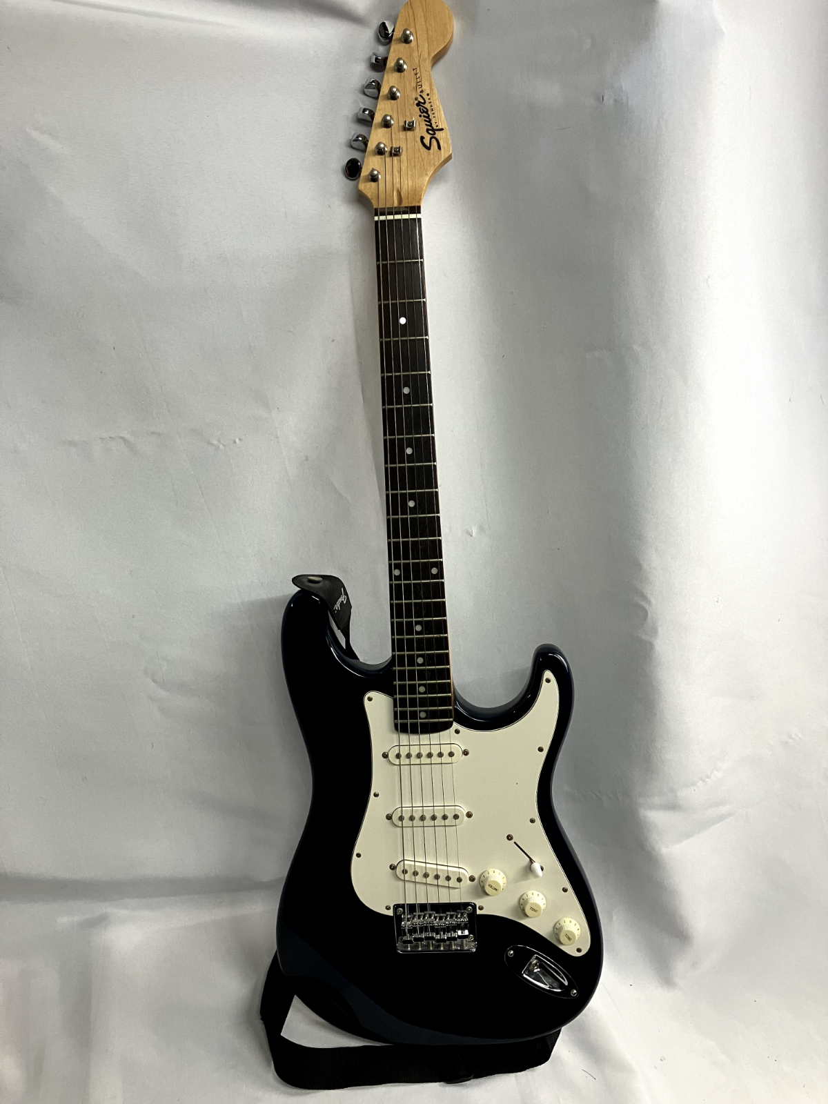 感謝の声続々！ Fender Squier Bullet Stratocaster Electric Guitar (with ギター