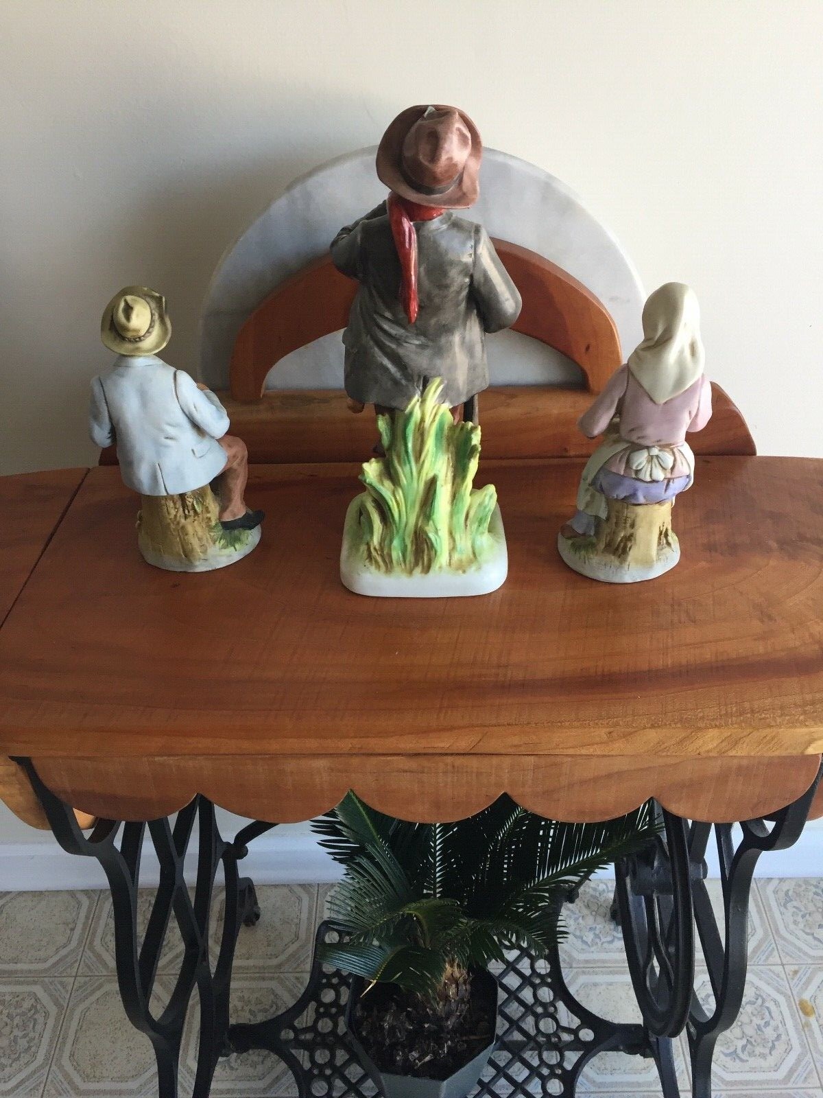 Vintage Porcelain Figurines - Lipper and Mann's Hunter w/ Dog and Homco's Lady/B