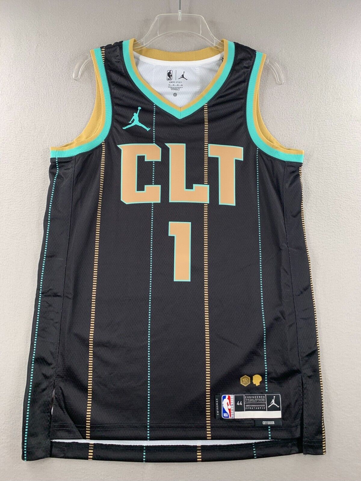 Nike Charlotte Hornets LaMelo Ball White 2022/23 Association Edition Swingman Jersey